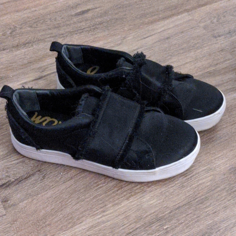 Same Edelman platform sneakers